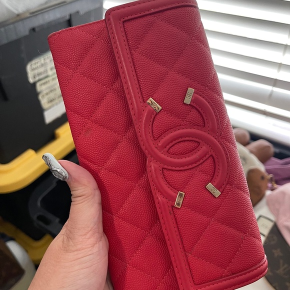 Chanel long wallet red color in caviar - Picture 1 of 5